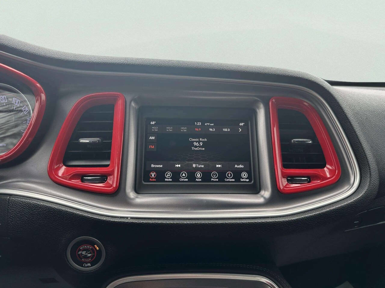 Used 2019 Dodge Challenger SXT RWD image 25