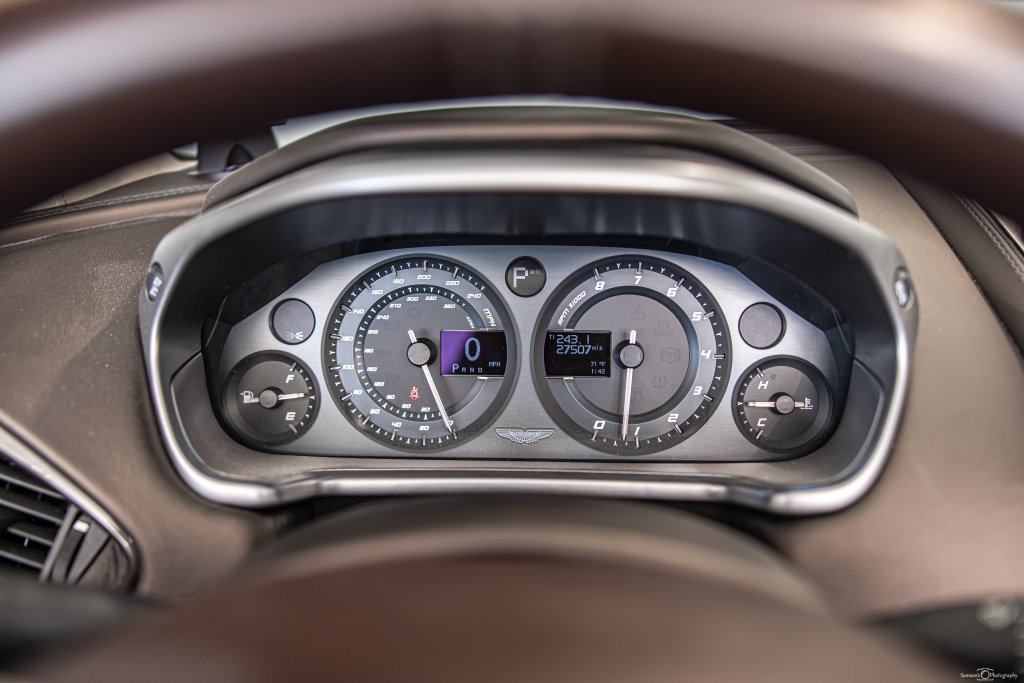 Used 2016 Aston Martin Vanquish Volante RWD image 24