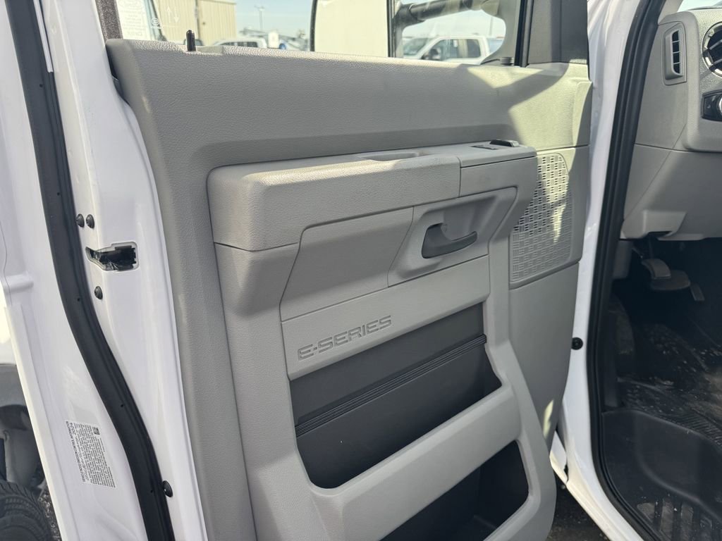 New 2025 Ford E-350 and Econoline 350 Super Duty w/ Power Equipment Group image 28