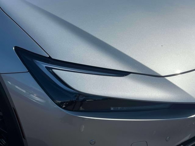 Used 2026 Toyota Prius Plug-In Hybrid FWD image 8