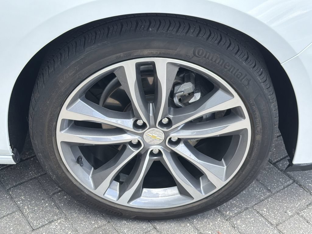 Certified 2022 Chevrolet Malibu LT w/ Leather Package FWD image 10