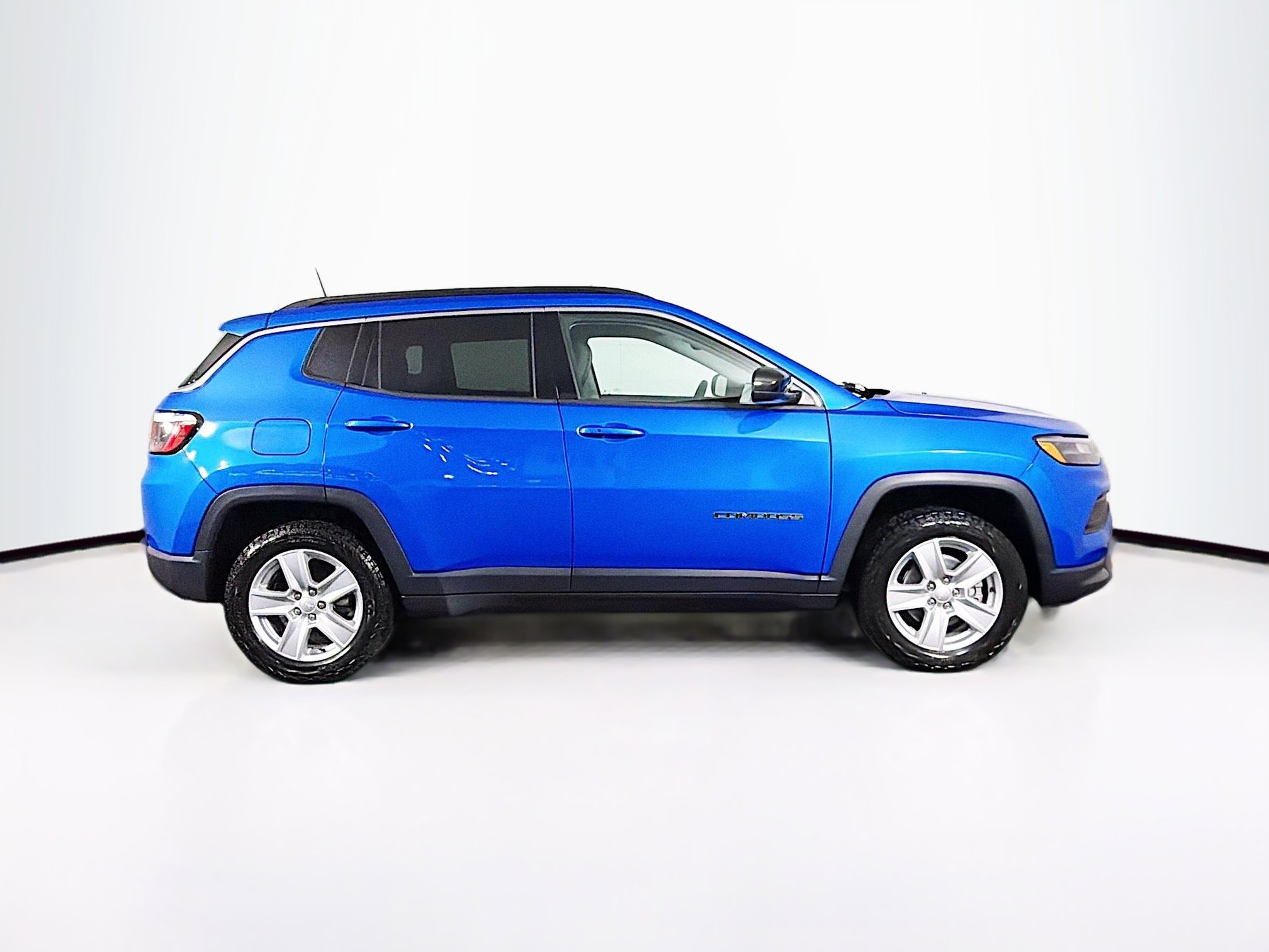 Used 2022 Jeep Compass Latitude w/ Convenience Group image 9