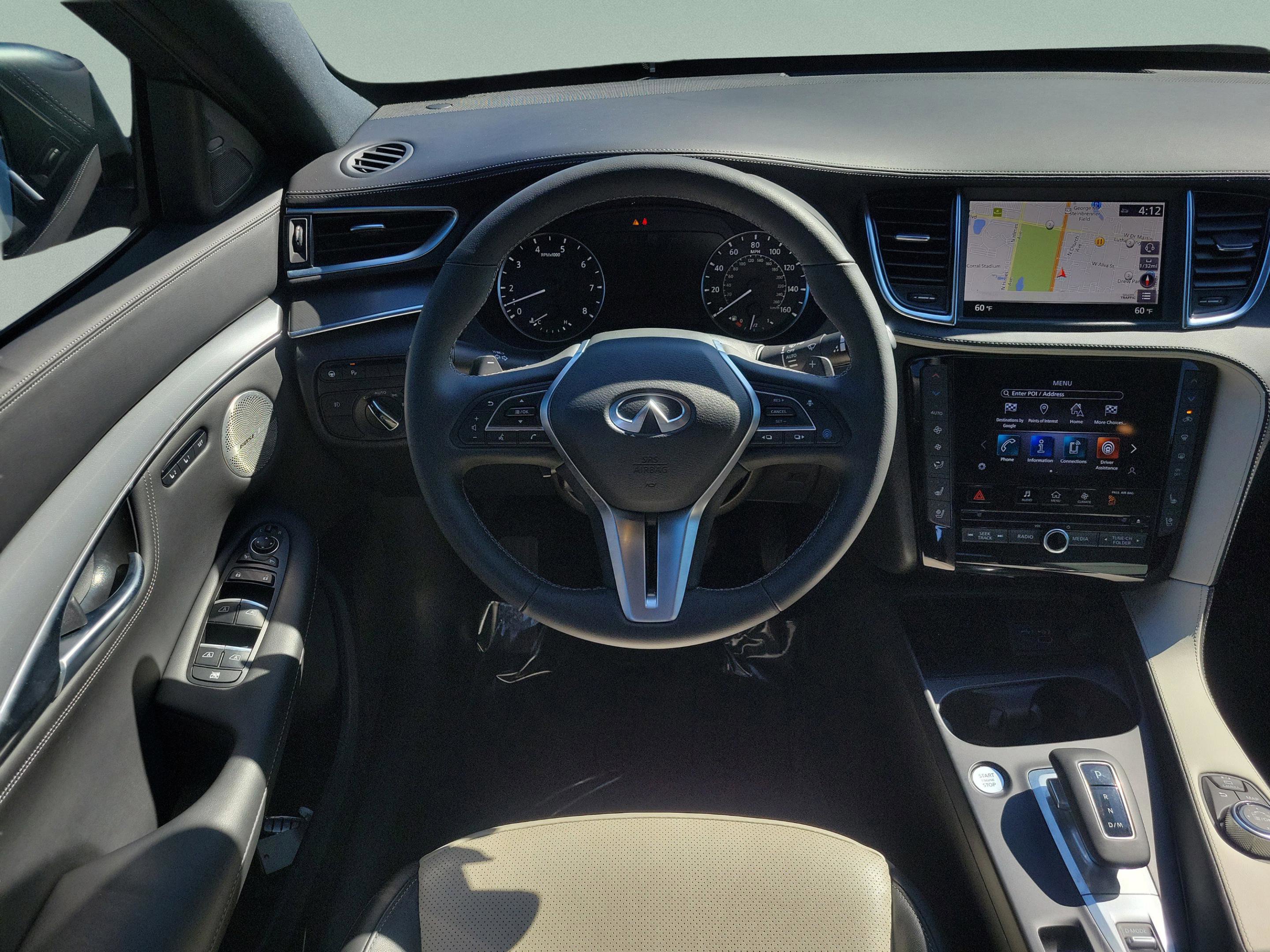 Certified 2025 INFINITI QX55 Essential image 9