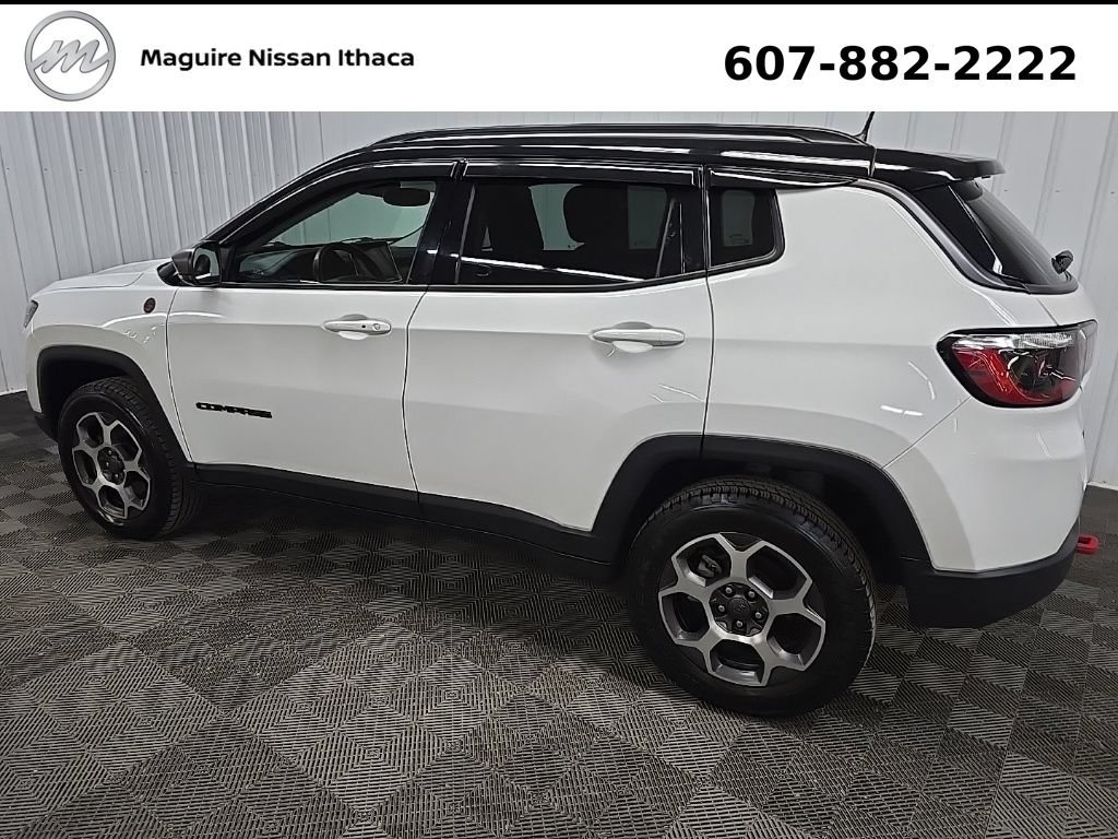 Used 2022 Jeep Compass Trailhawk w/ Trailhawk Convenience Group AWD/4WD image 5