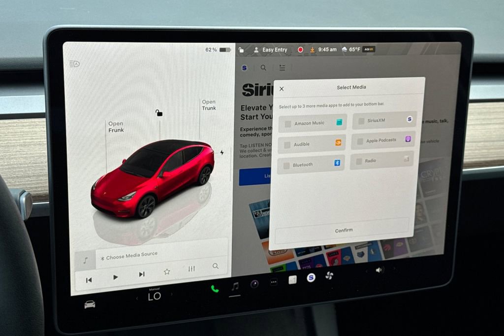 Used 2024 Tesla Model Y 2WD image 22