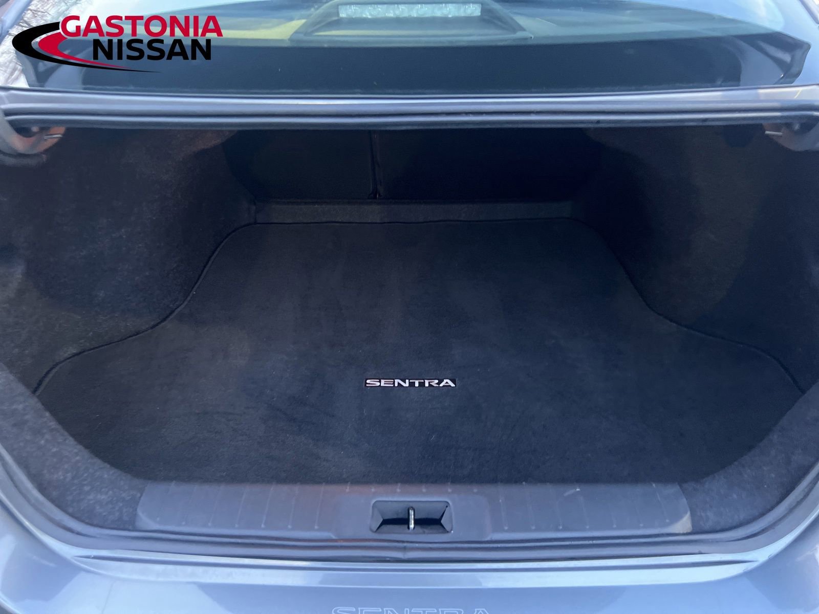 Used 2021 Nissan Sentra SV image 32