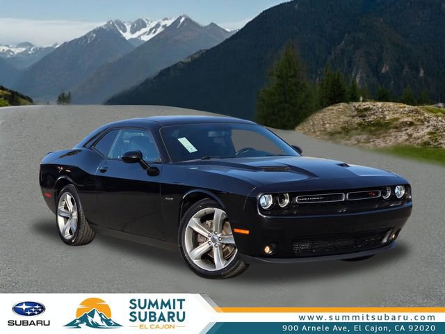 Used 2017 Dodge Challenger R/T image 1