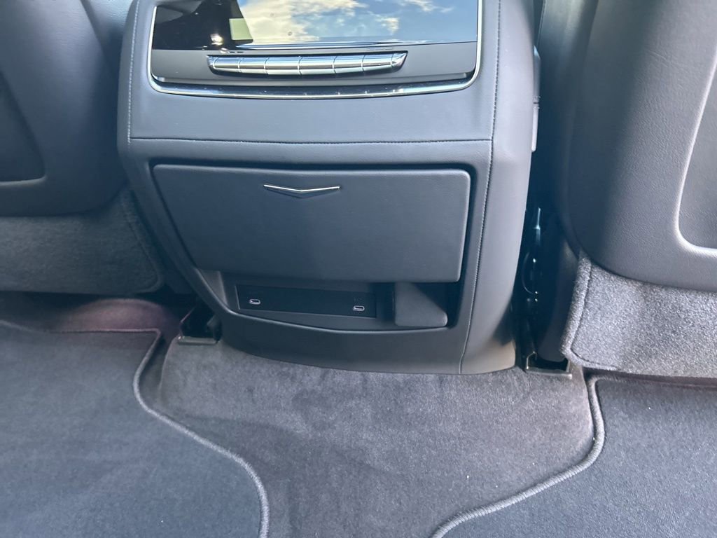 Used 2026 Cadillac Escalade Sport image 34