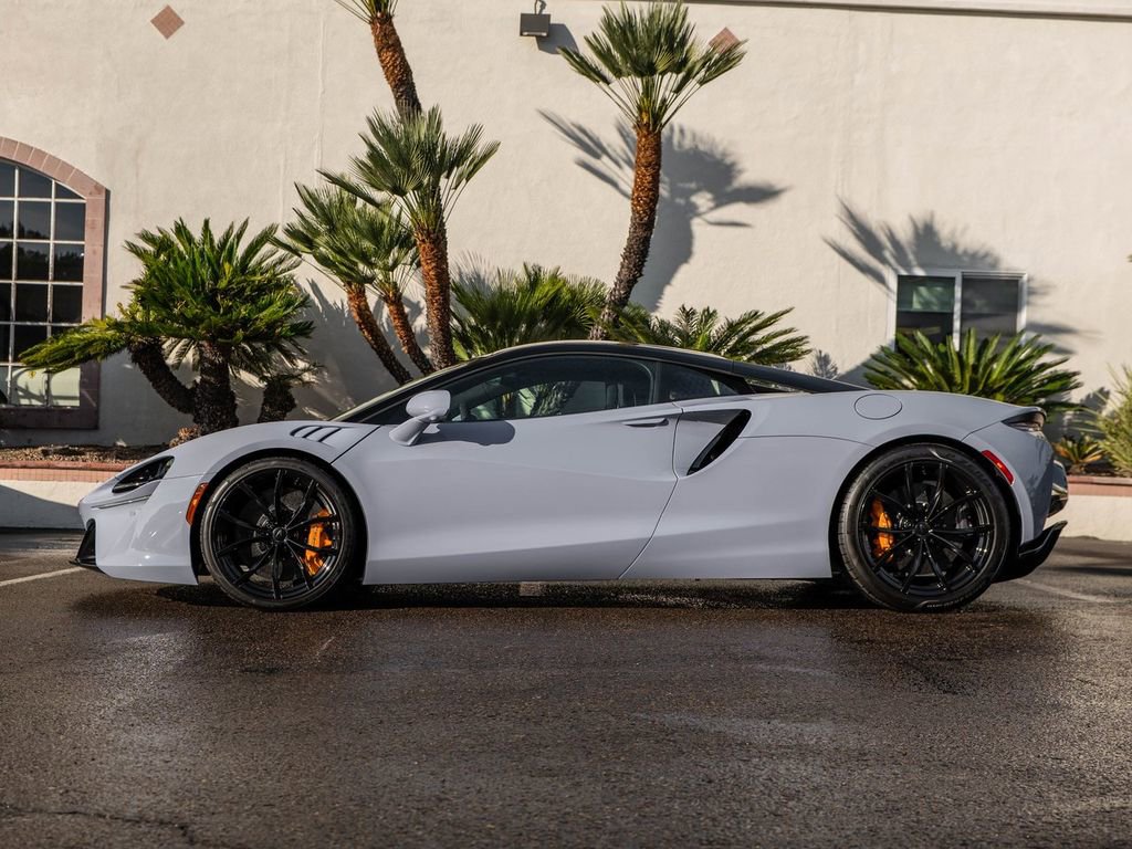 New 2026 McLaren Artura RWD image 3