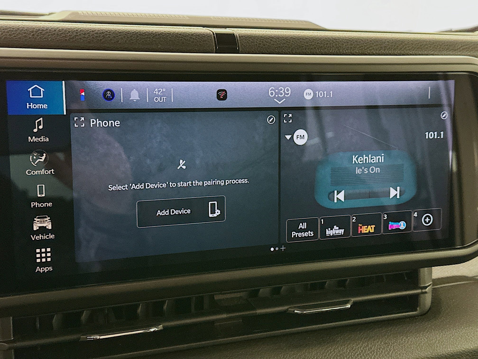 Used 2025 Jeep Wrangler Sport S image 19