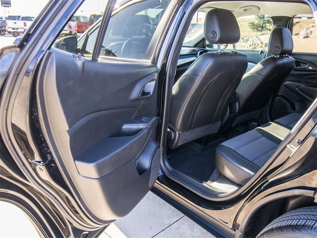 Used 2024 Chevrolet Trax LT w/ Driver Confidence Package image 21