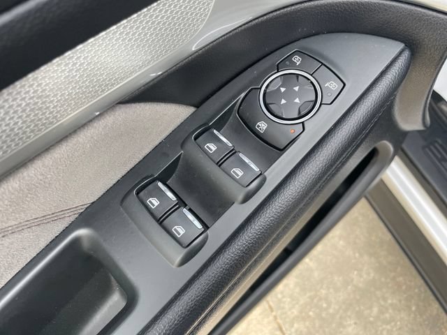 Used 2017 Ford Explorer XLT w/ Equipment Group 202A FWD image 21