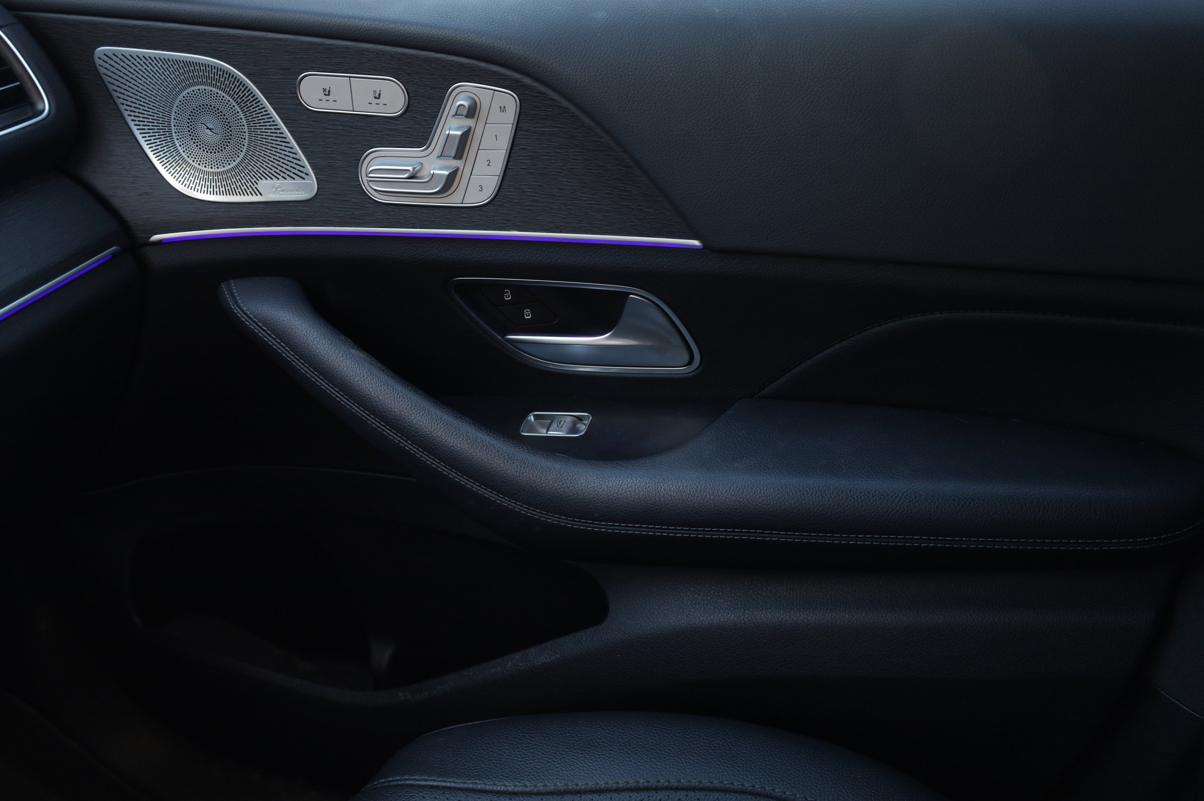 Used 2021 Mercedes-Benz GLS 450 4MATIC image 21