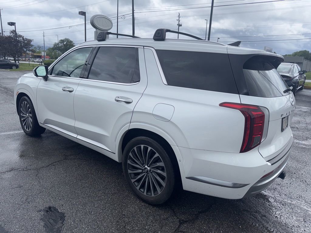 Used 2024 Hyundai Palisade Calligraphy AWD/4WD image 2