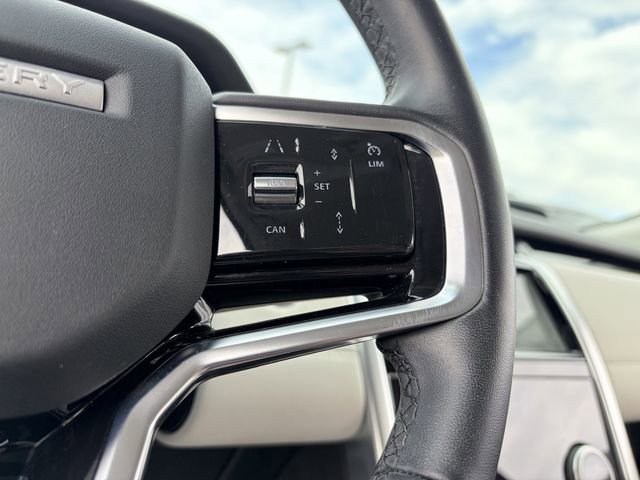 Used 2023 Land Rover Discovery Sport S image 9