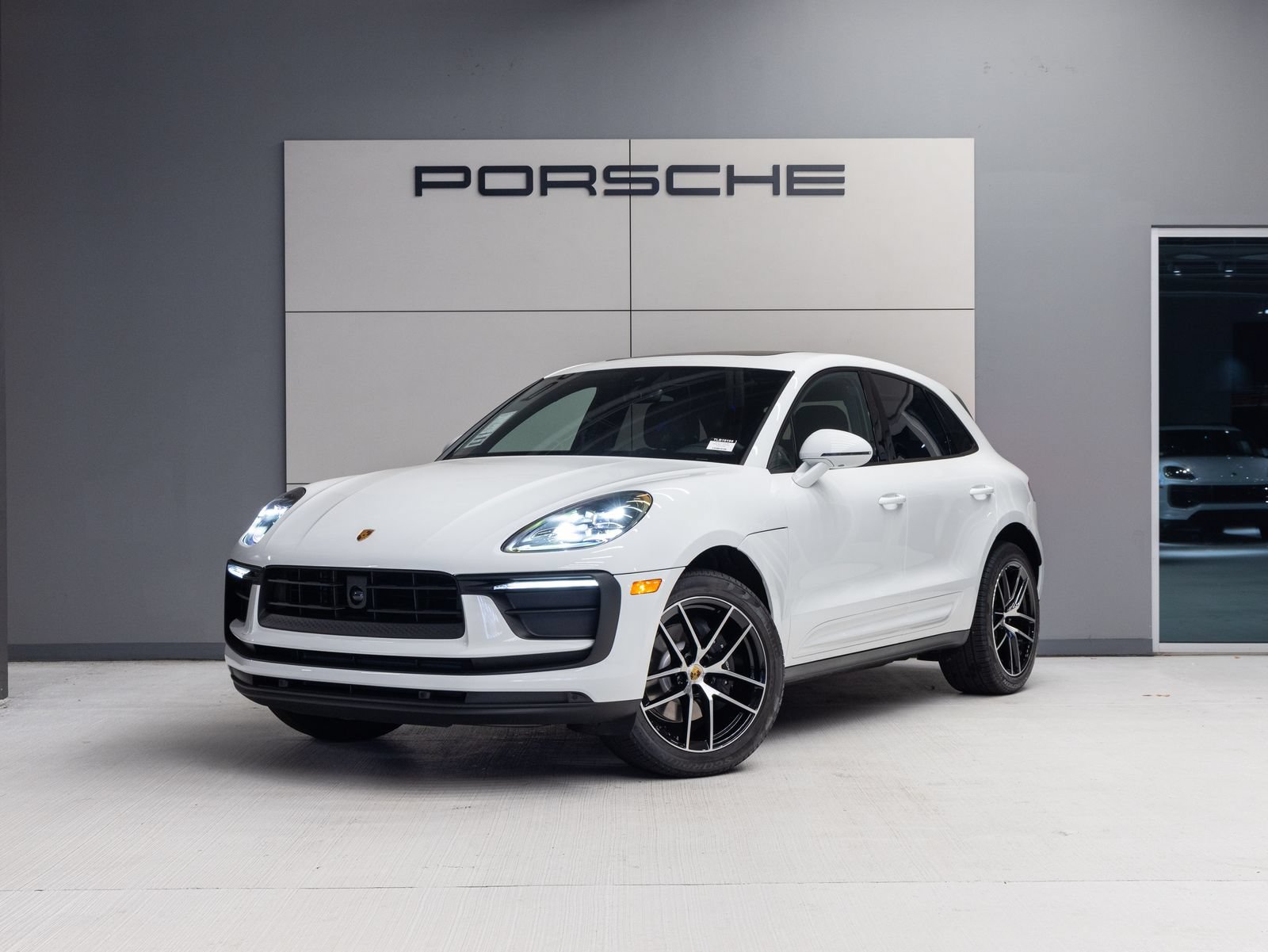 New 2026 Porsche Macan AWD/4WD image 1