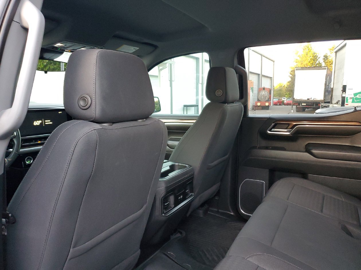 Used 2022 Chevrolet Silverado 1500 LT Trail Boss w/ Protection Package AWD/4WD image 11