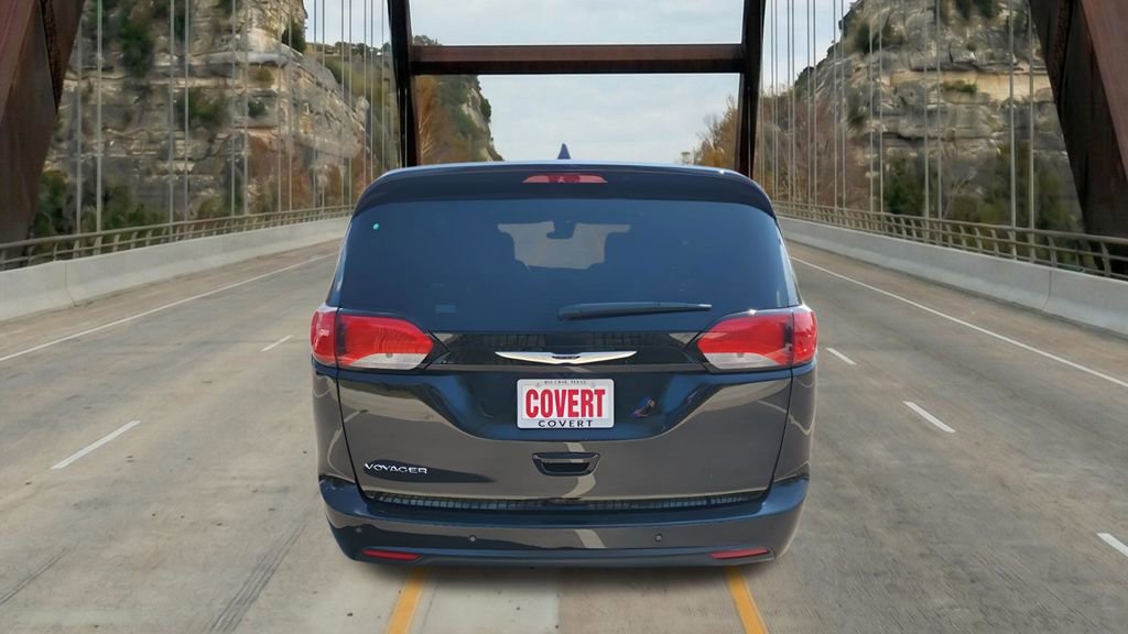 New 2026 Chrysler Voyager LX FWD image 9