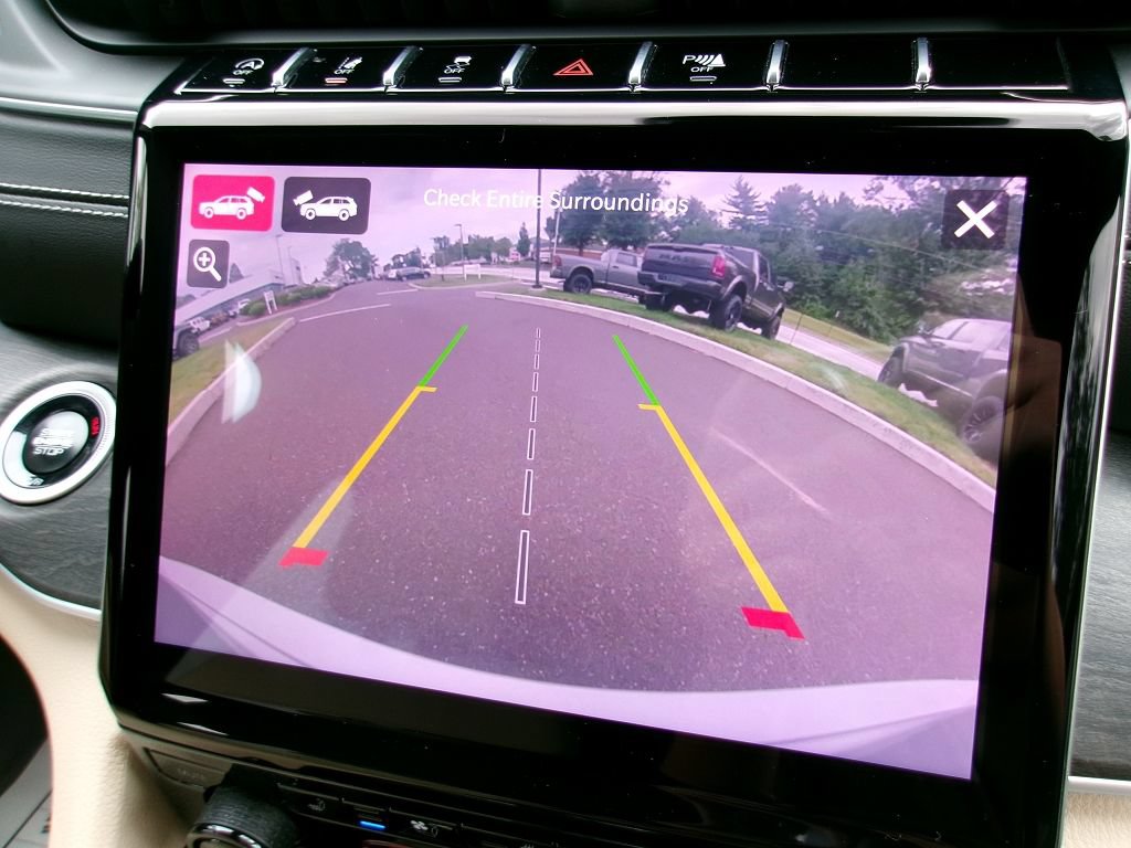 Certified 2025 Jeep Grand Cherokee Limited w/ Luxury Tech Group II AWD/4WD image 23