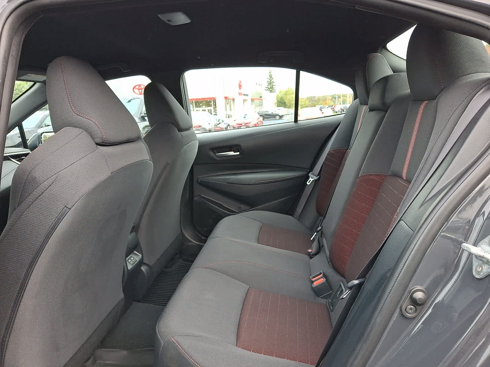 Used 2024 Toyota Corolla SE FWD image 12