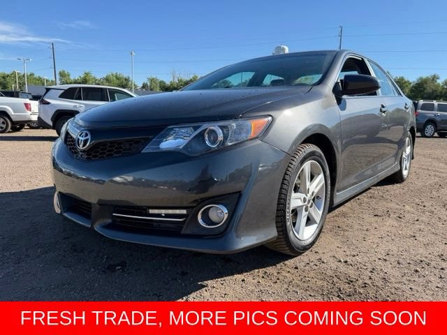 Used 2012 Toyota Camry SE FWD image 1