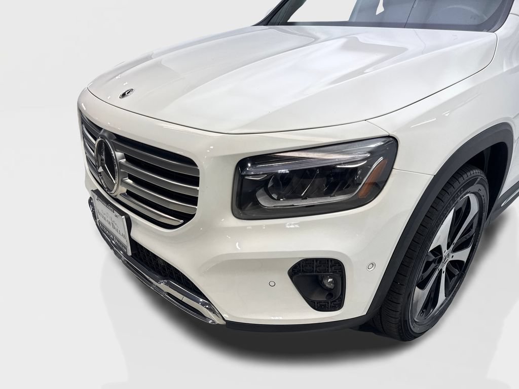 Used 2025 Mercedes-Benz GLB 250 4MATIC image 16