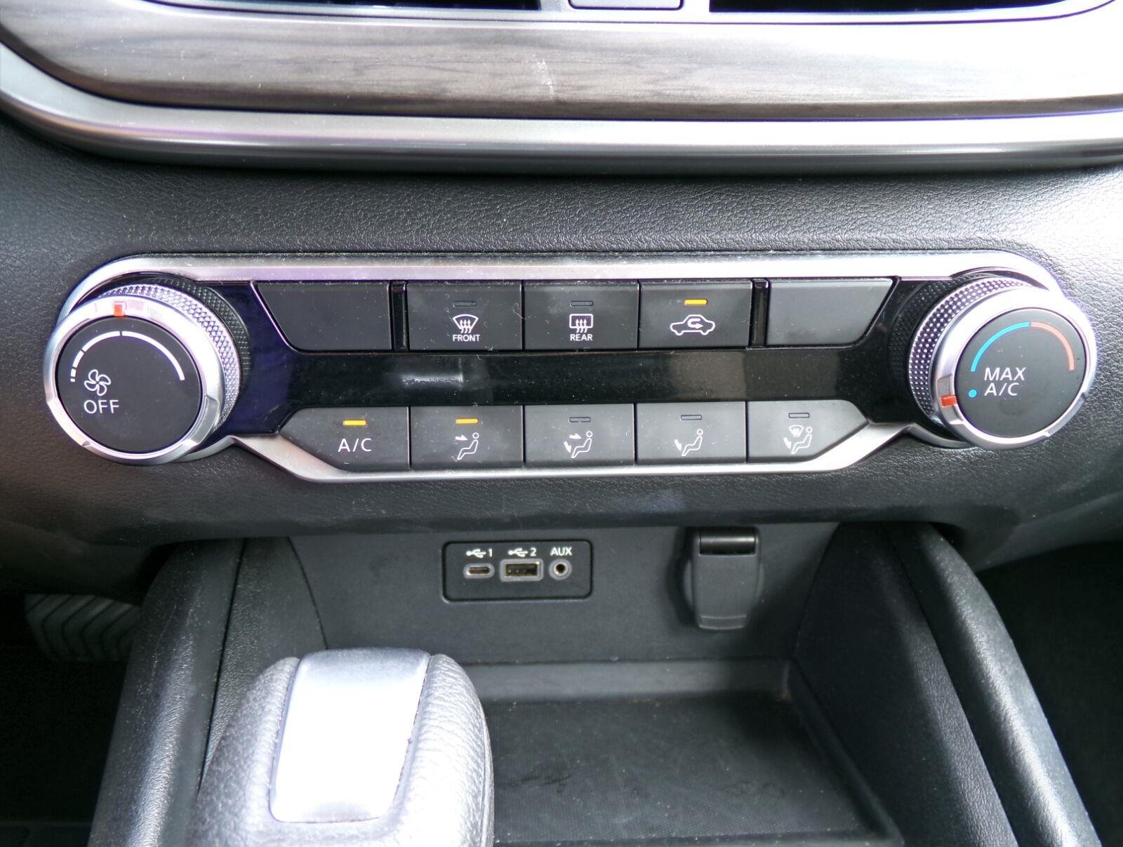 Used 2025 Nissan Altima 2.5 SV FWD image 10