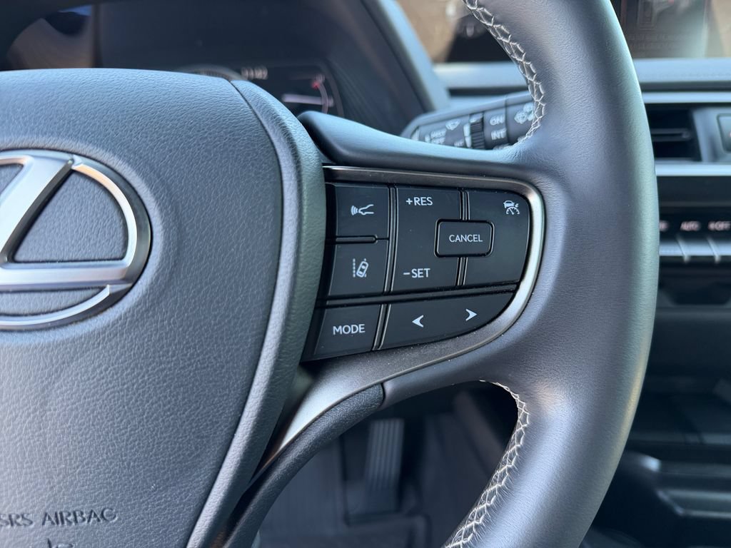 Used 2020 Lexus UX 200 w/ Accessory Package 2 FWD image 20