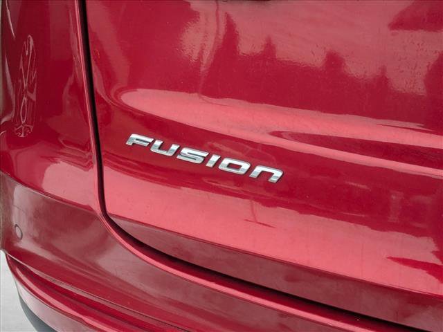 Used 2020 Ford Fusion SE image 11