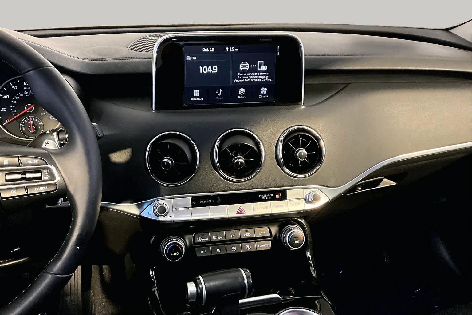 Used 2019 Kia Stinger RWD image 7