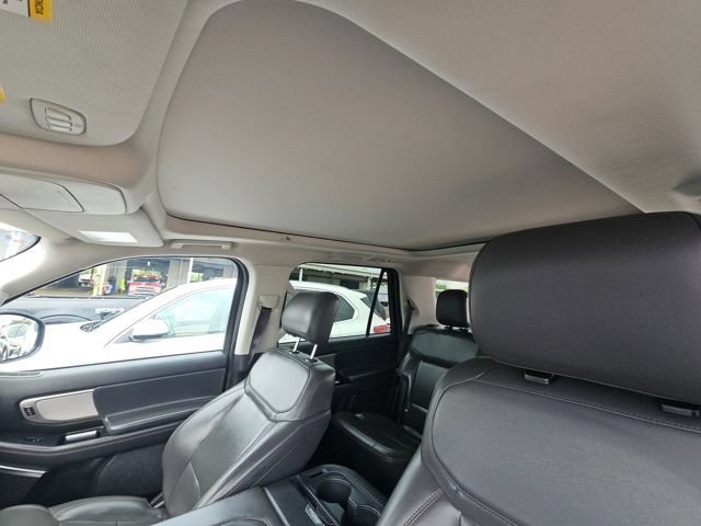 Used 2025 Ford Expedition Active AWD/4WD image 10