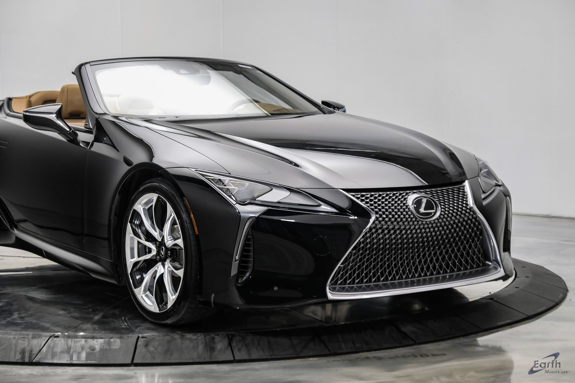 Used 2021 Lexus LC 500 Convertible w/ Touring Package RWD image 34