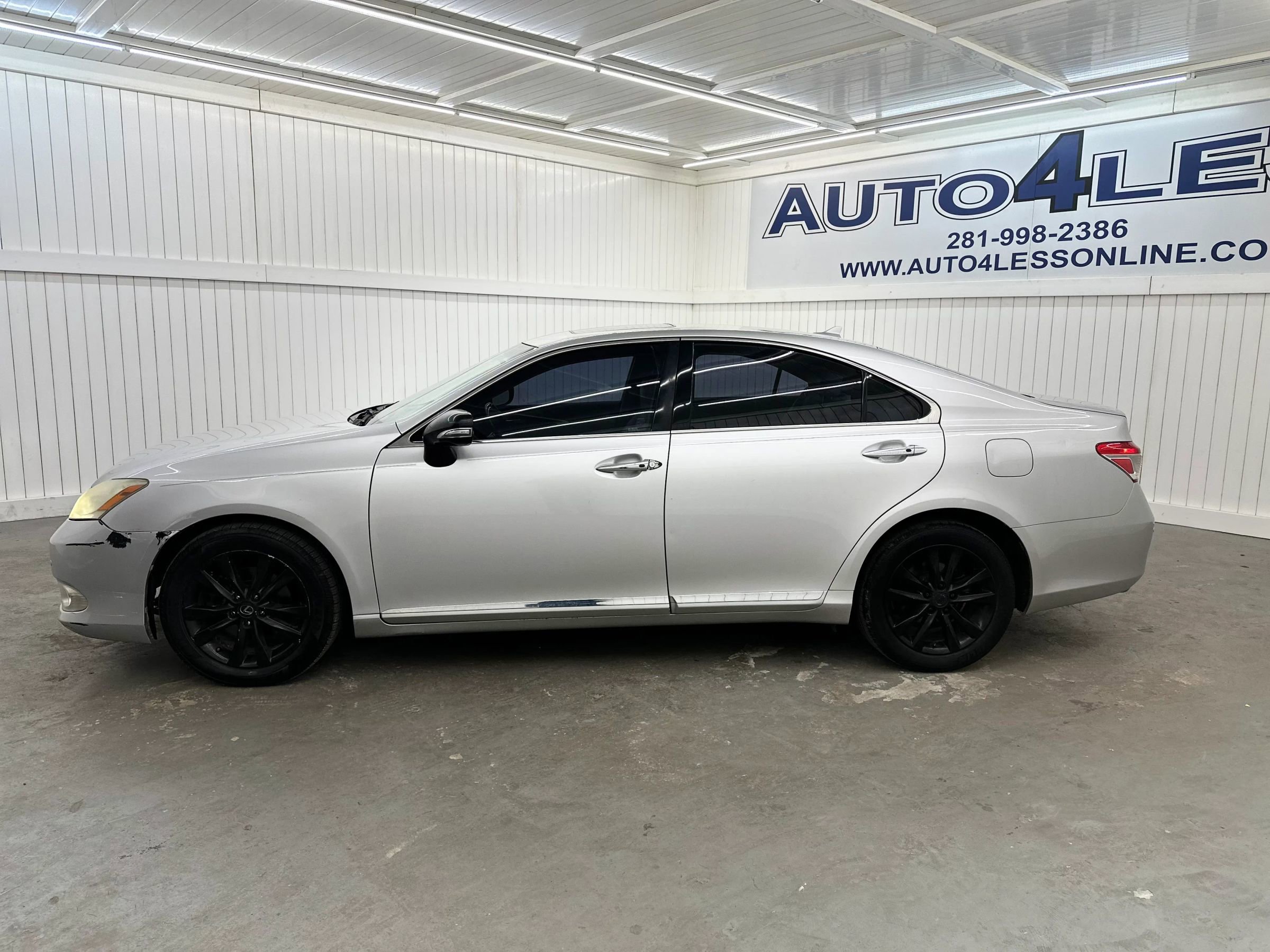 Used 2010 Lexus ES 350 image 8