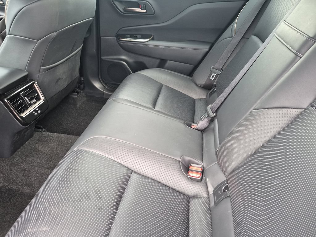 Certified 2025 Toyota Crown AWD/4WD image 12