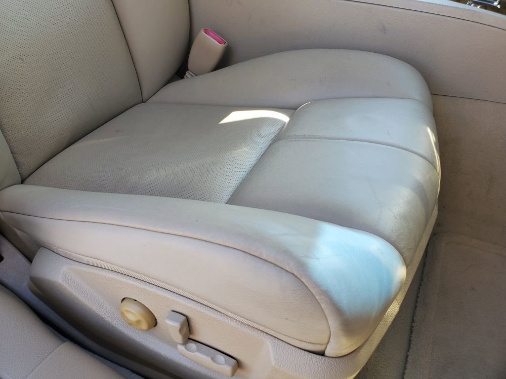 Used 2005 Cadillac STS w/ Preferred Equipment Group image 33