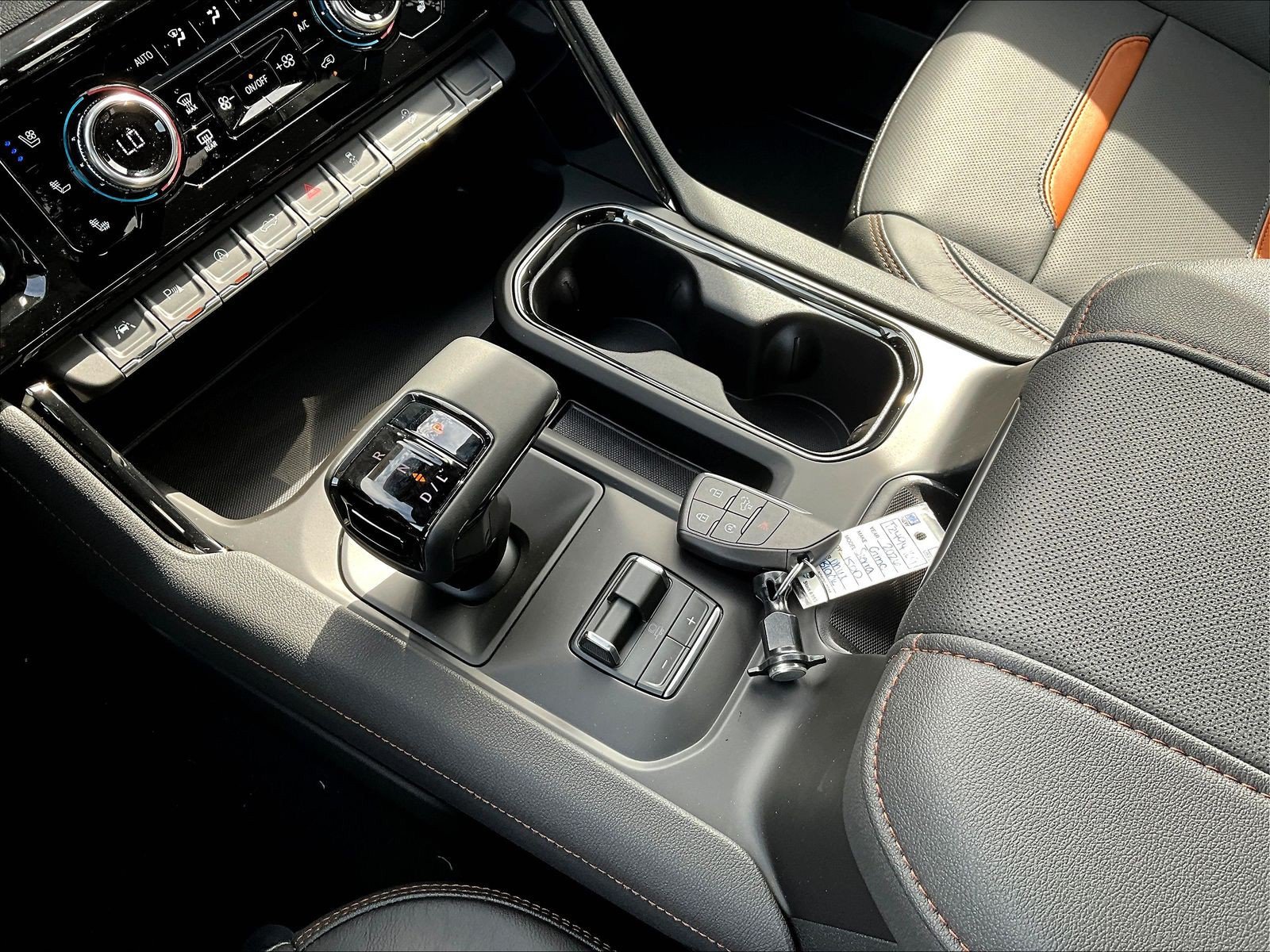 New 2026 GMC Sierra 1500 AT4 w/ AT4 Premium Package AWD/4WD image 12