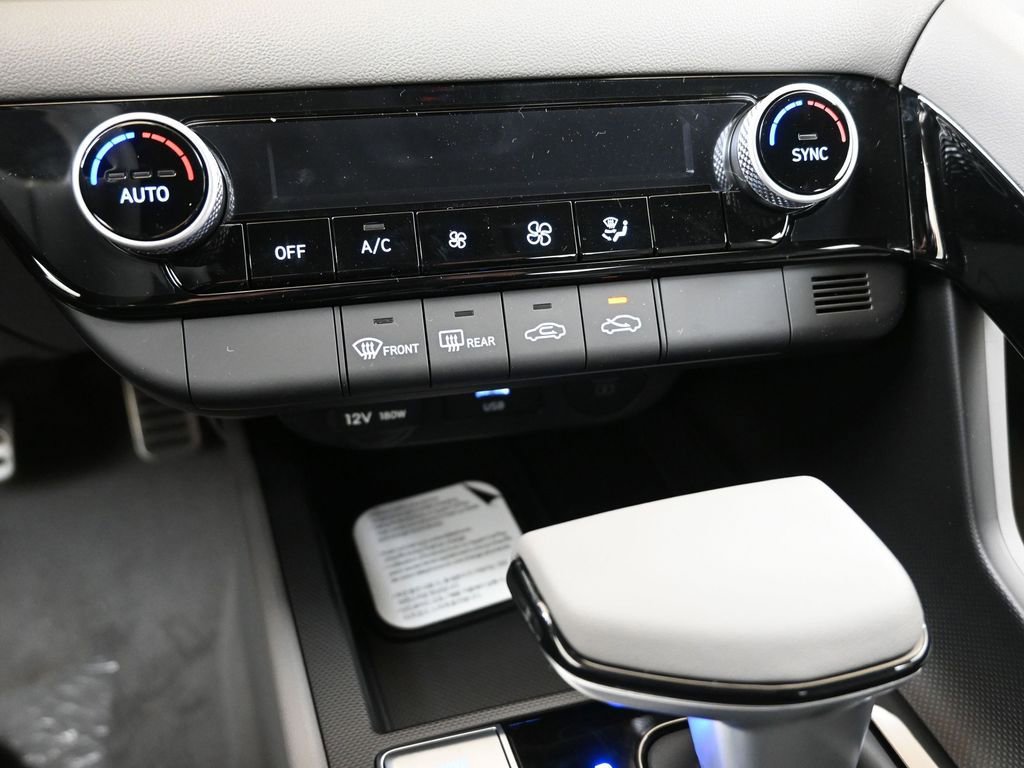 New 2026 Hyundai Elantra Sport image 33