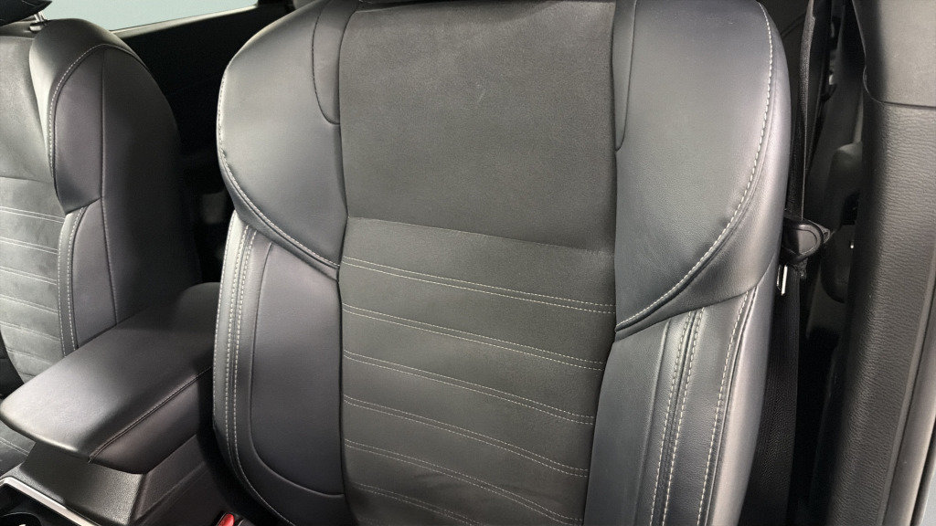 Used 2024 Mitsubishi Outlander SE Black Edition AWD/4WD image 19