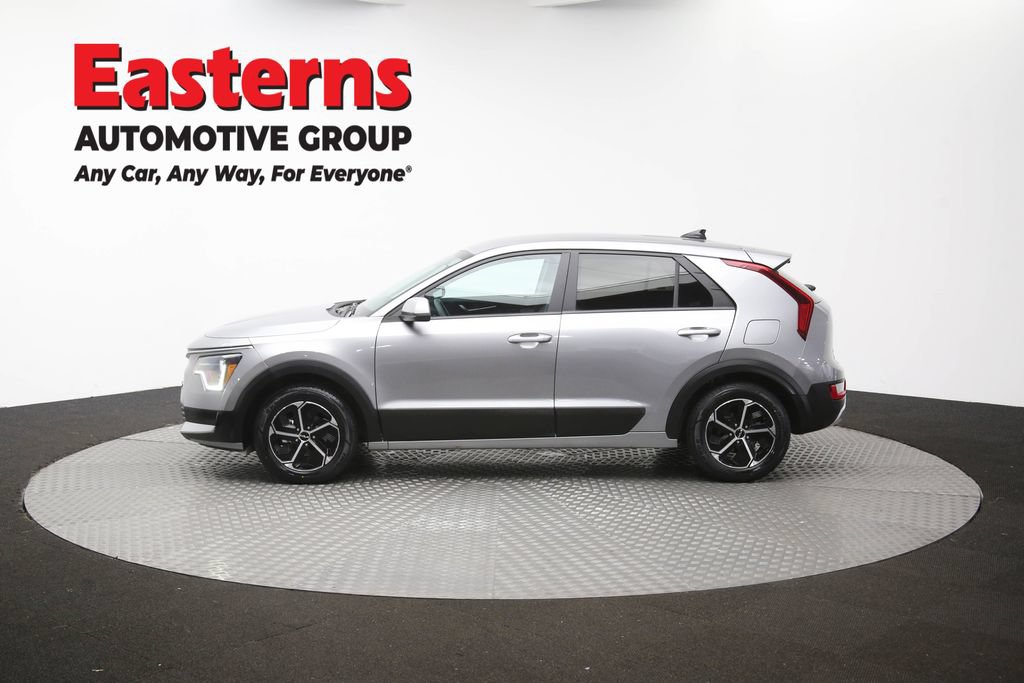 Used 2025 Kia Niro LX FWD image 58