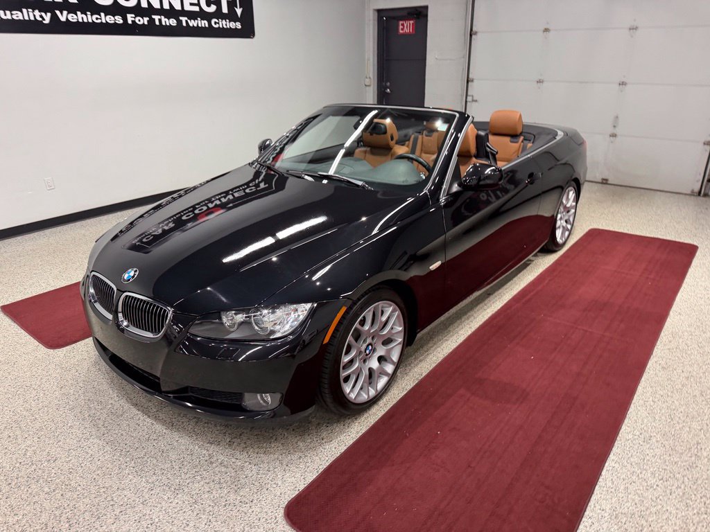 Used 2010 BMW 328i Convertible RWD image 3