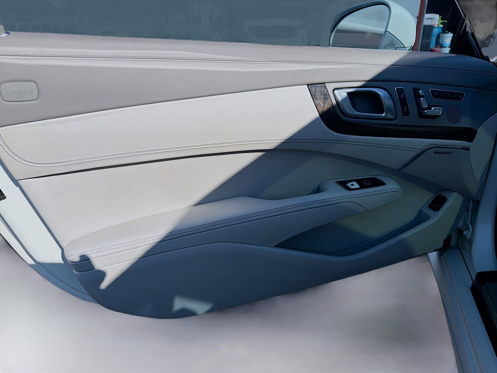 Used 2013 Mercedes-Benz SL 550 image 19