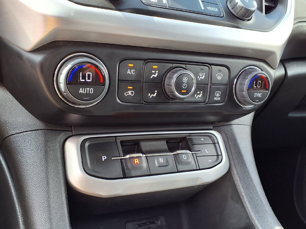 Used 2023 GMC Acadia SLT AWD/4WD image 7