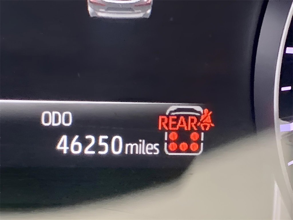 Used 2024 Toyota Highlander XLE image 37