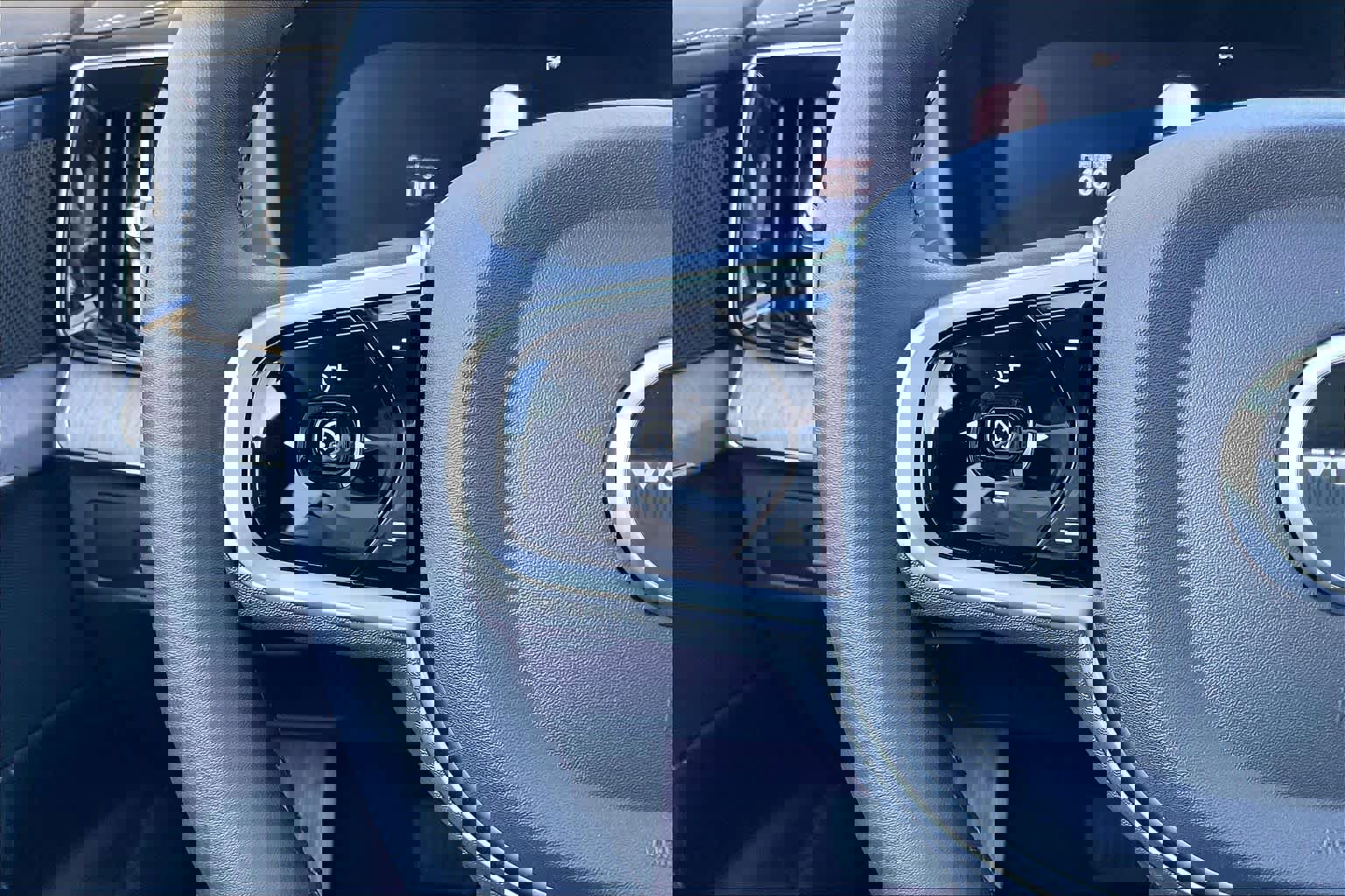 New 2026 Volvo XC90 B6 Ultra w/ Protection Package image 17