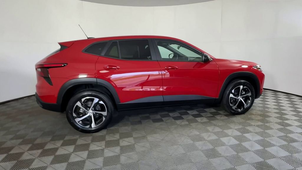 New 2026 Chevrolet Trax RS w/ Driver Confidence Package FWD image 9