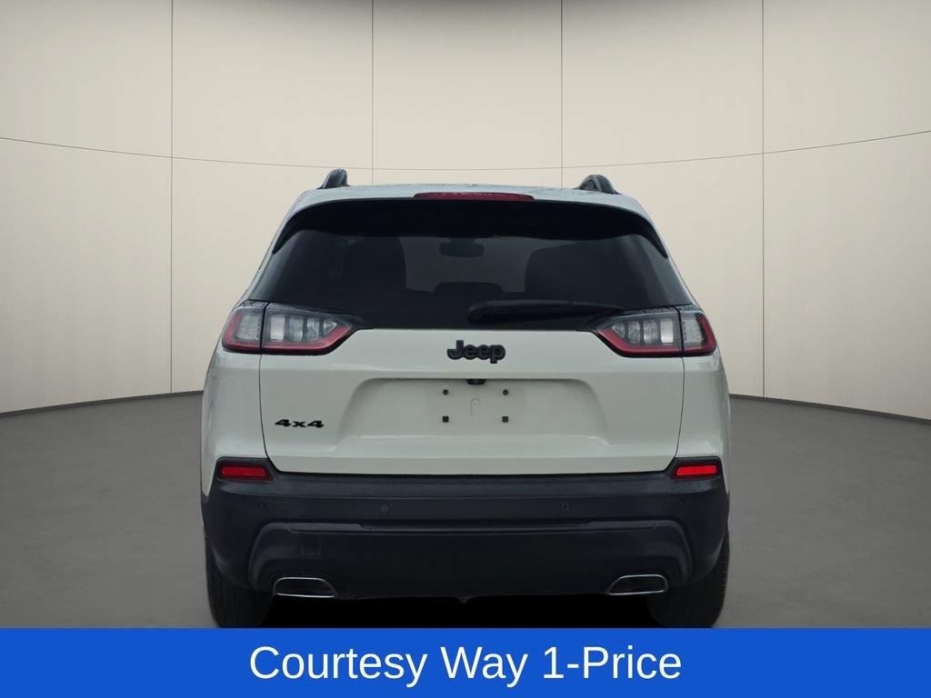 Used 2019 Jeep Cherokee Latitude Plus AWD/4WD image 8