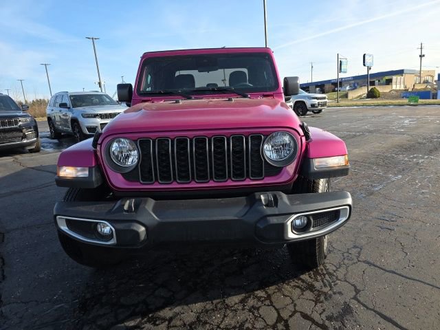 Used 2024 Jeep Gladiator Sport image 12