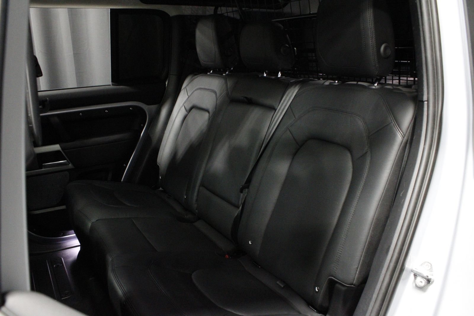 Used 2024 Land Rover Defender 110 S AWD/4WD image 21