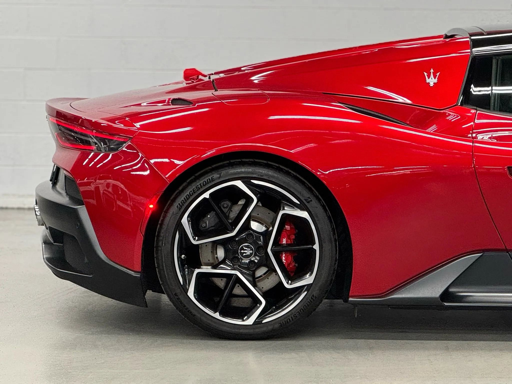 Used 2023 Maserati MC20 Spyder image 27