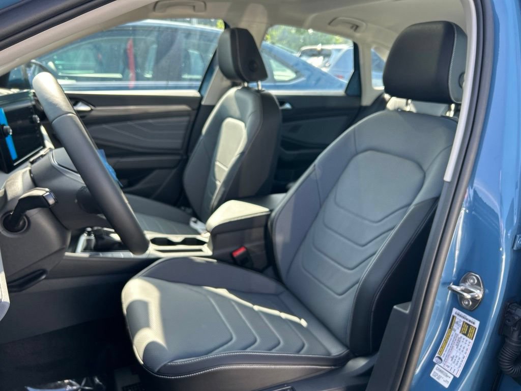 New 2026 Volkswagen Jetta SEL FWD image 21